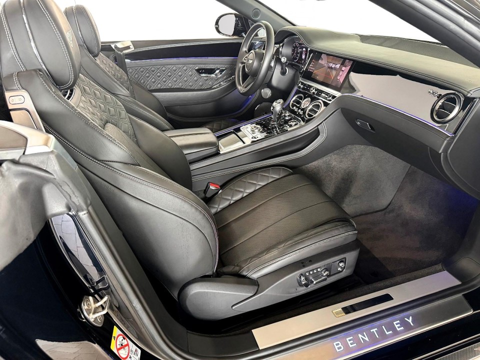 Bentley Continental GTC - foto 20