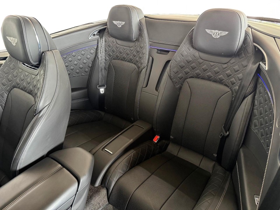 Bentley Continental GTC - foto 19