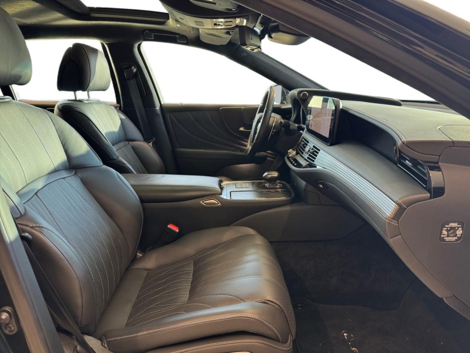 Lexus Seria LS Lexus Seria 500h Executive - foto 21