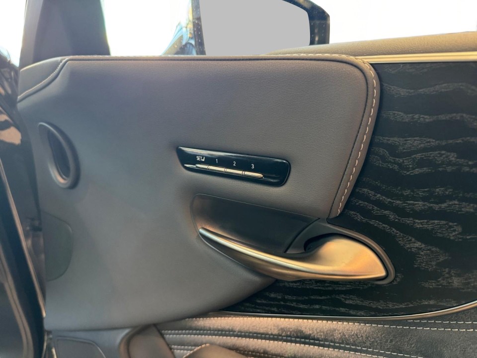 Lexus Seria LS Lexus Seria 500h Executive - foto 27