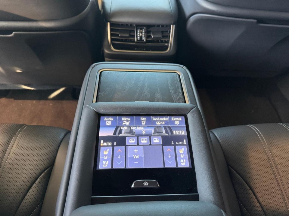 Lexus Seria LS Lexus Seria 500h Executive - foto 18