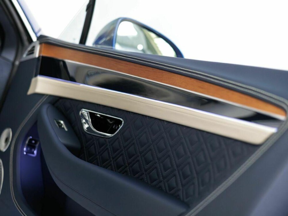 Bentley Continental GT Azure - foto 29