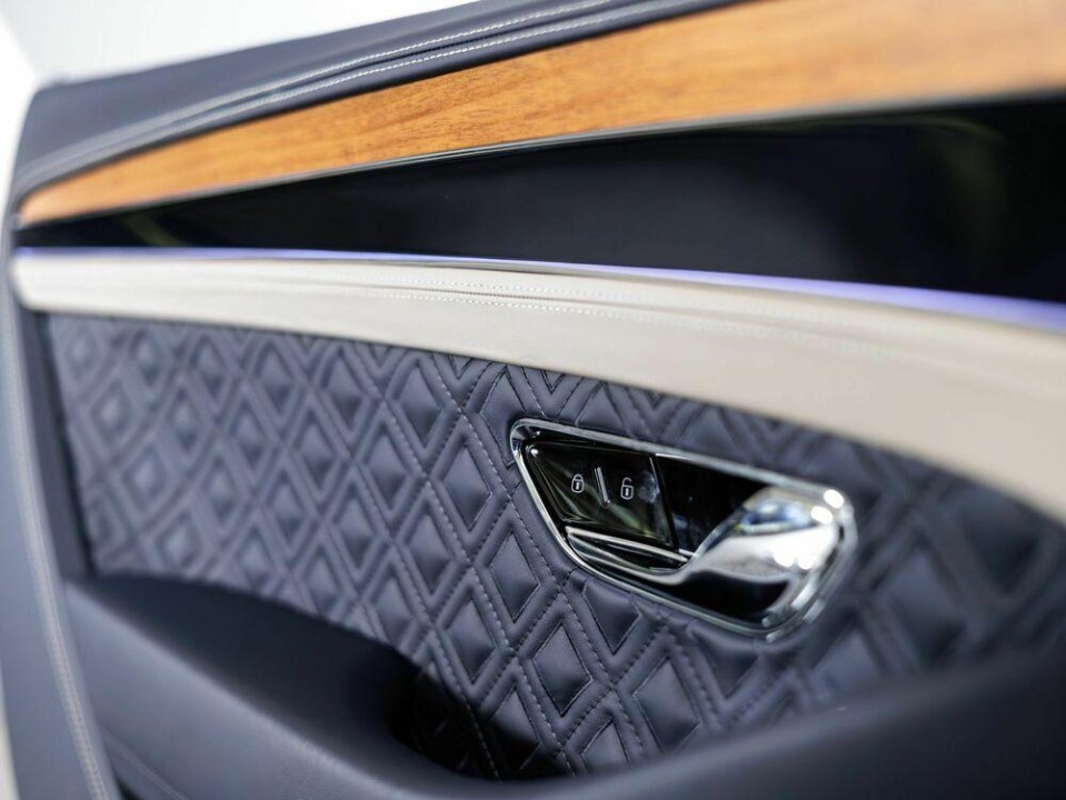 Bentley Continental GT Azure - foto 25