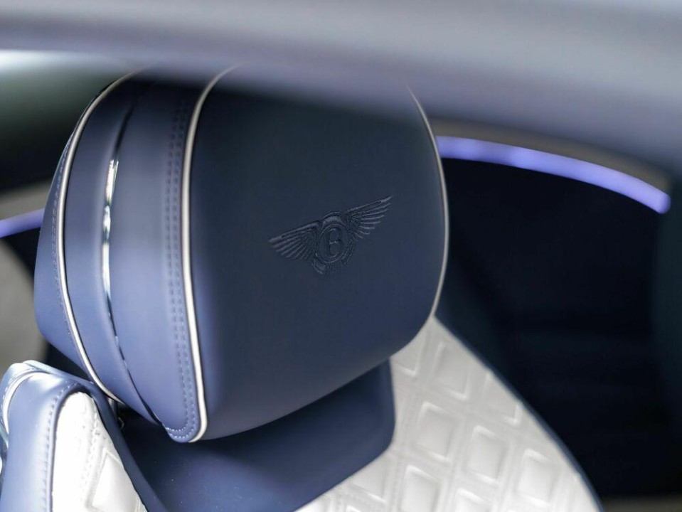 Bentley Continental GT Azure - foto 24