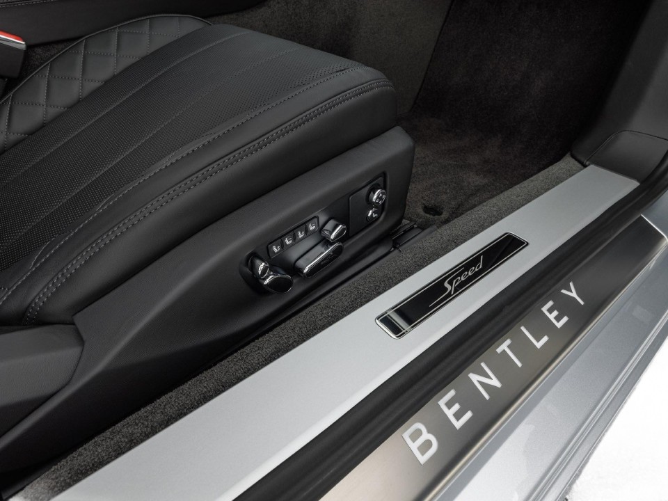 Bentley Continental Speed W12 - foto 25