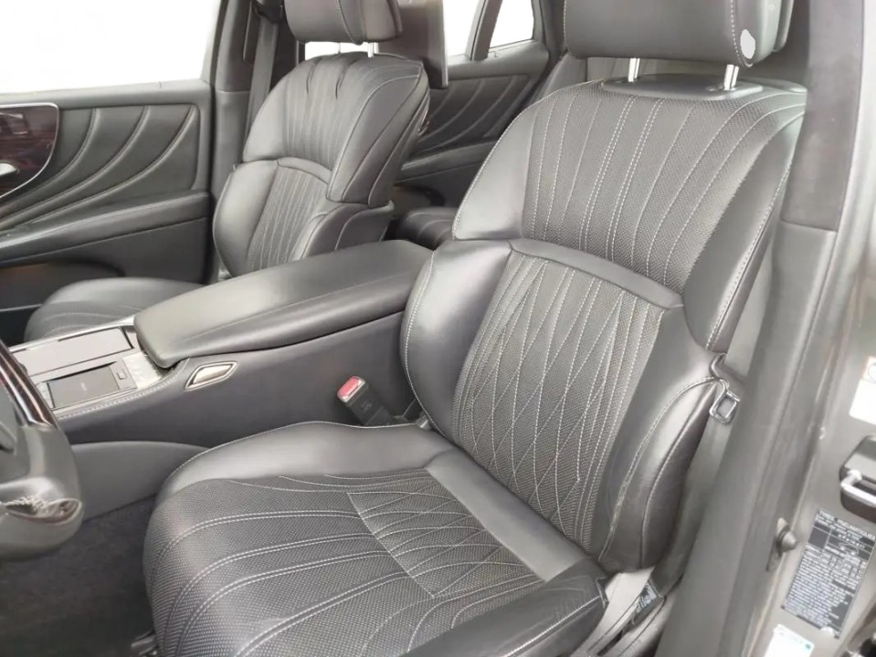 Lexus Seria LS 500h Executive - foto 29