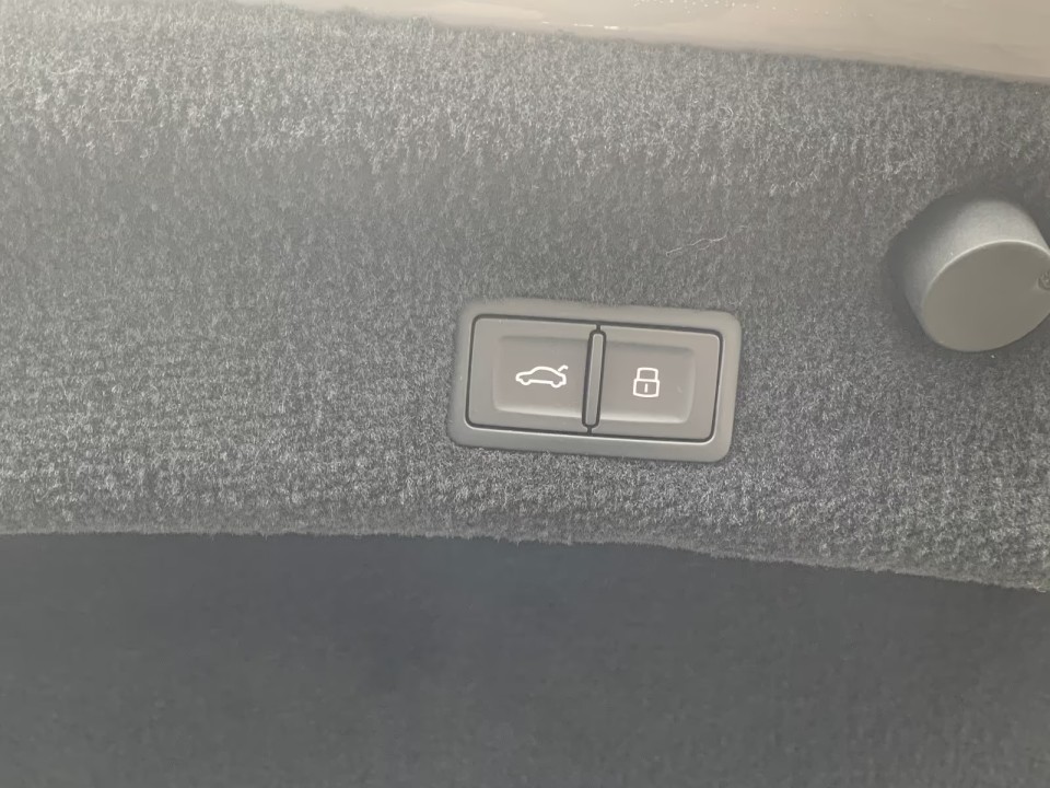 Bentley Continental GTC Mulliner - foto 32