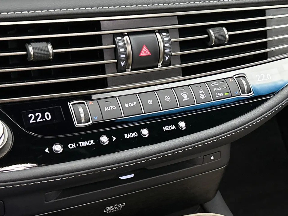 Lexus Seria LS 500 - foto 17