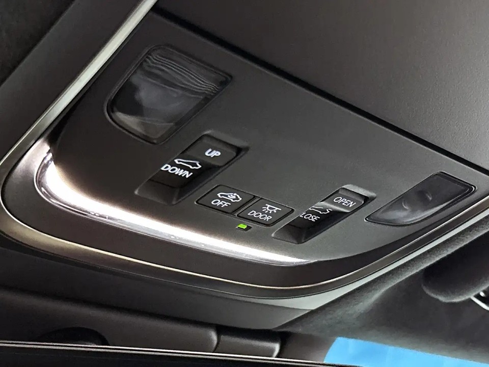 Lexus Seria LS 500 - foto 25