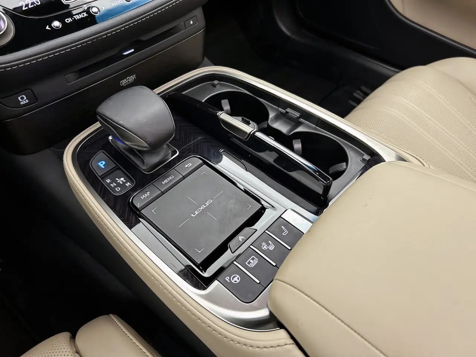 Lexus Seria LS 500 - foto 16