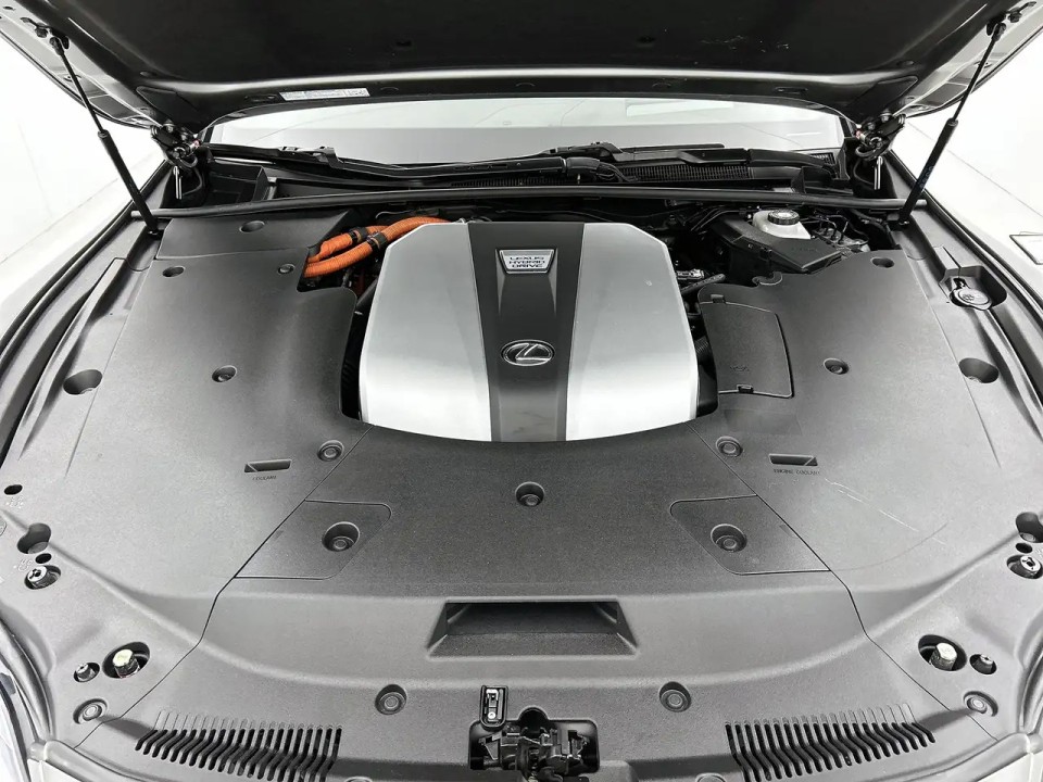 Lexus Seria LS 500 - foto 32