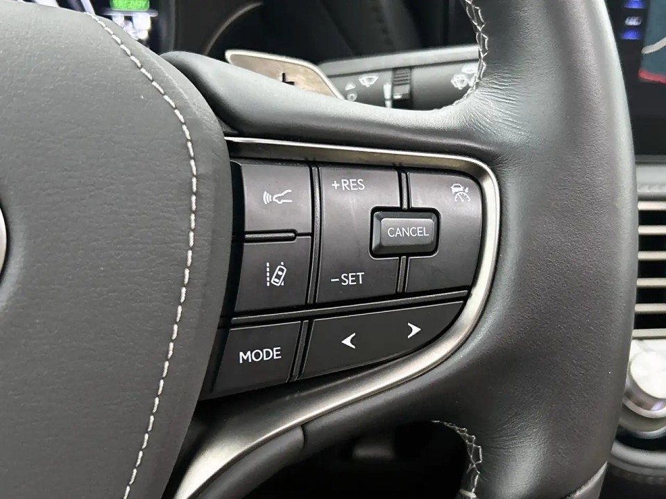 Lexus Seria LS 500 - foto 13