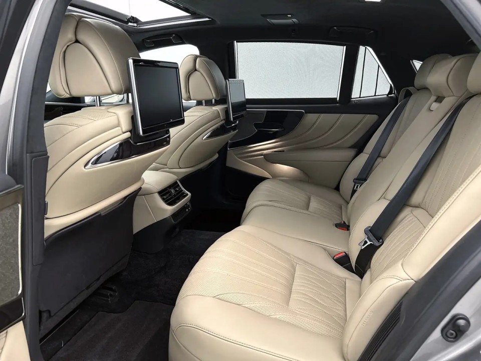 Lexus Seria LS 500 - foto 26