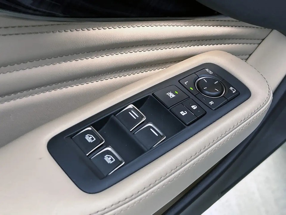 Lexus Seria LS 500 - foto 27