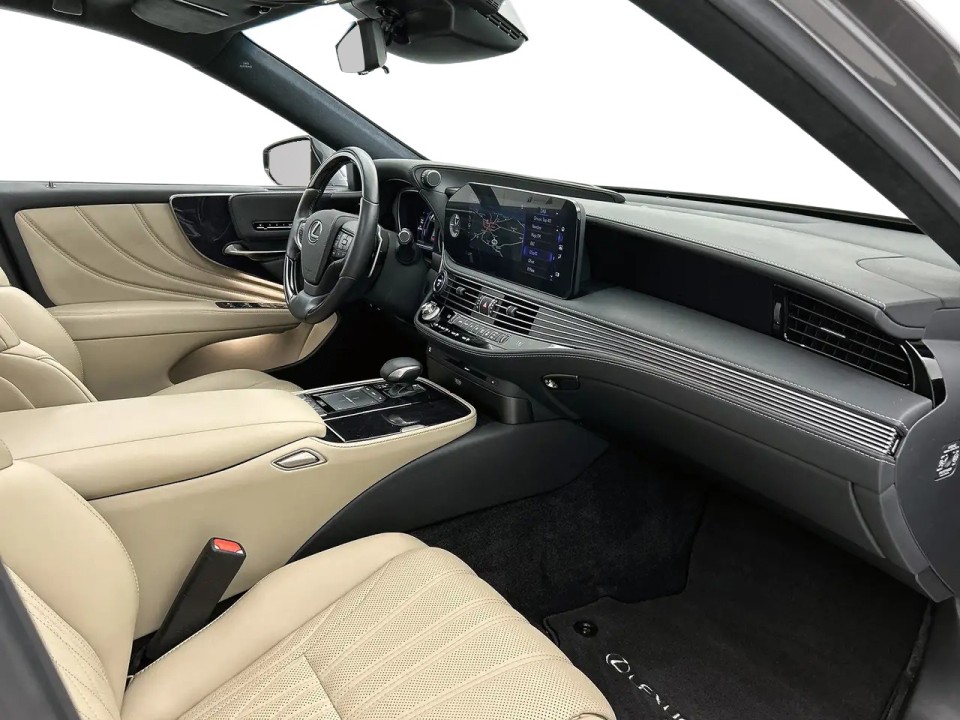 Lexus Seria LS 500 - foto 12