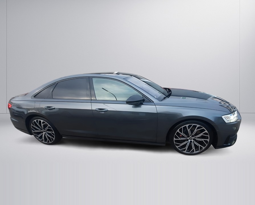 Audi S8 TFSI Quattro (2)