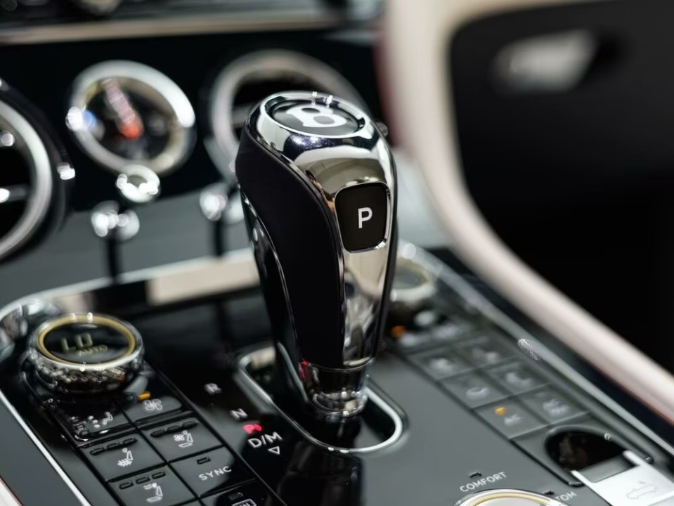 Bentley Continental GTC - foto 14