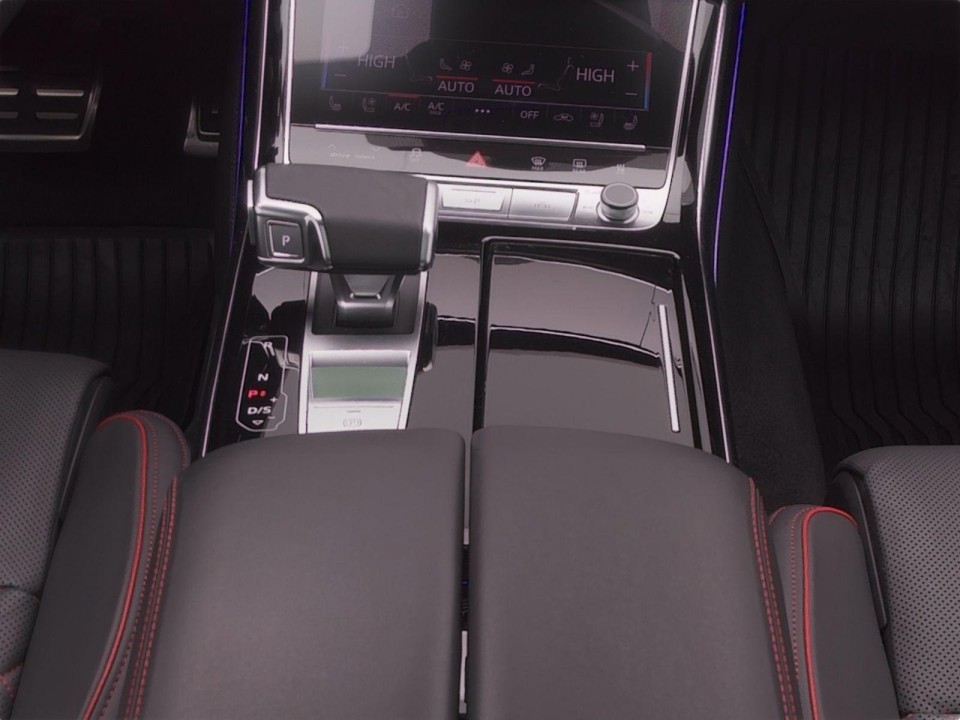 Audi S8 TFSI quattro - foto 16