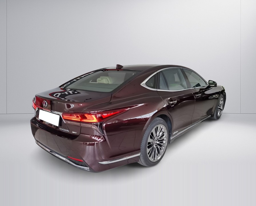 Lexus Seria LS 500h (3)