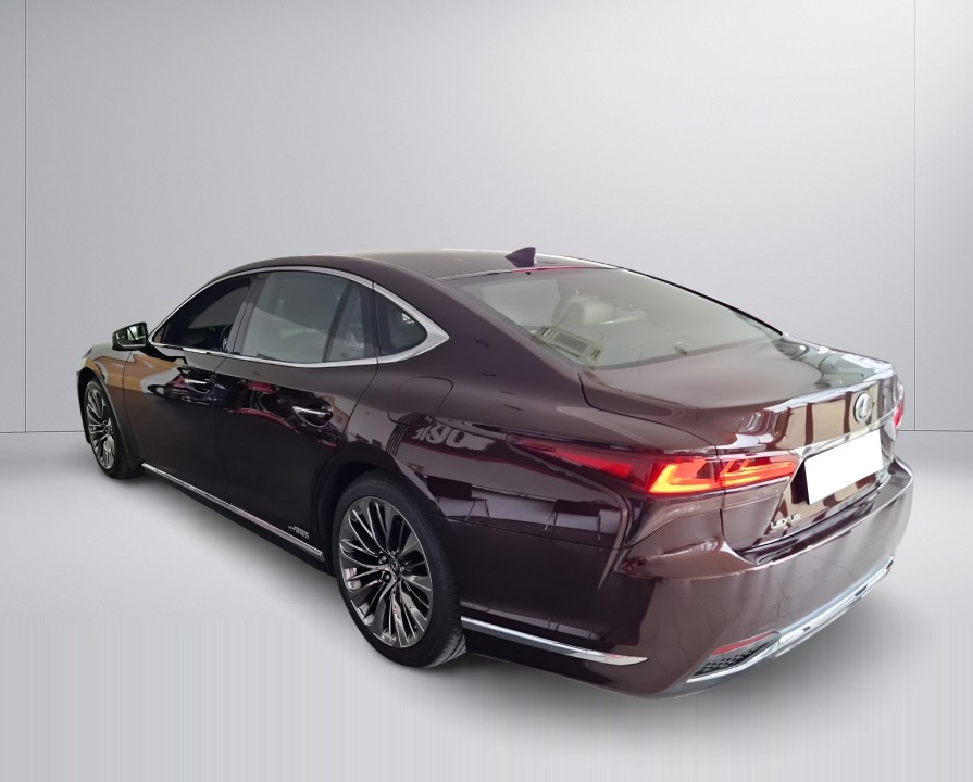 Lexus Seria LS 500h (4)