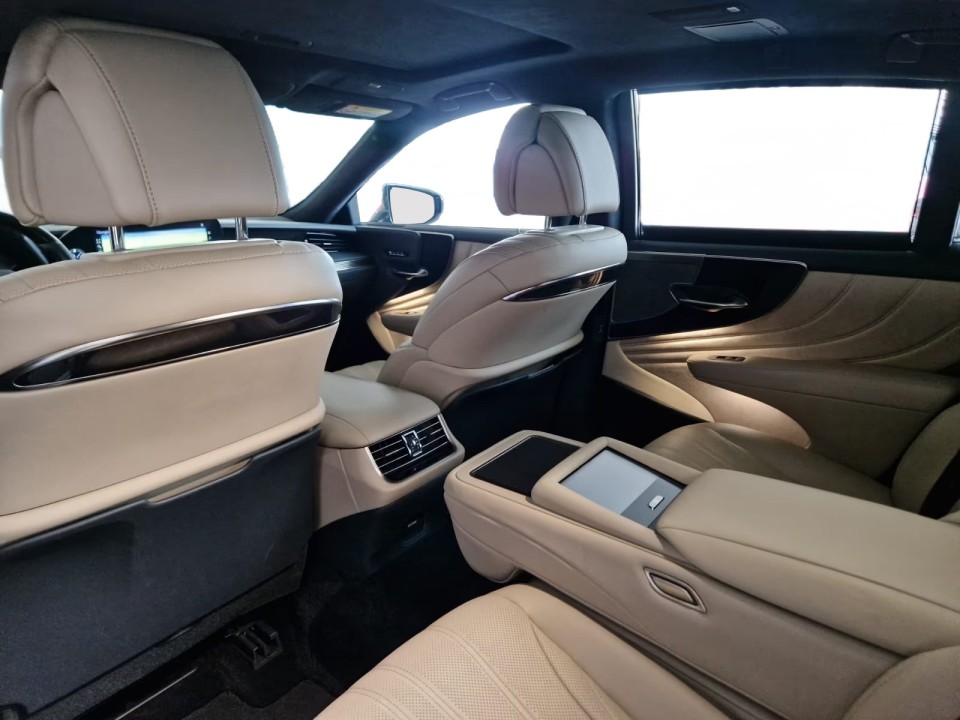 Lexus Seria LS 500h - foto 9