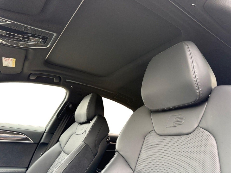 Audi S8 TFSI quattro - foto 11
