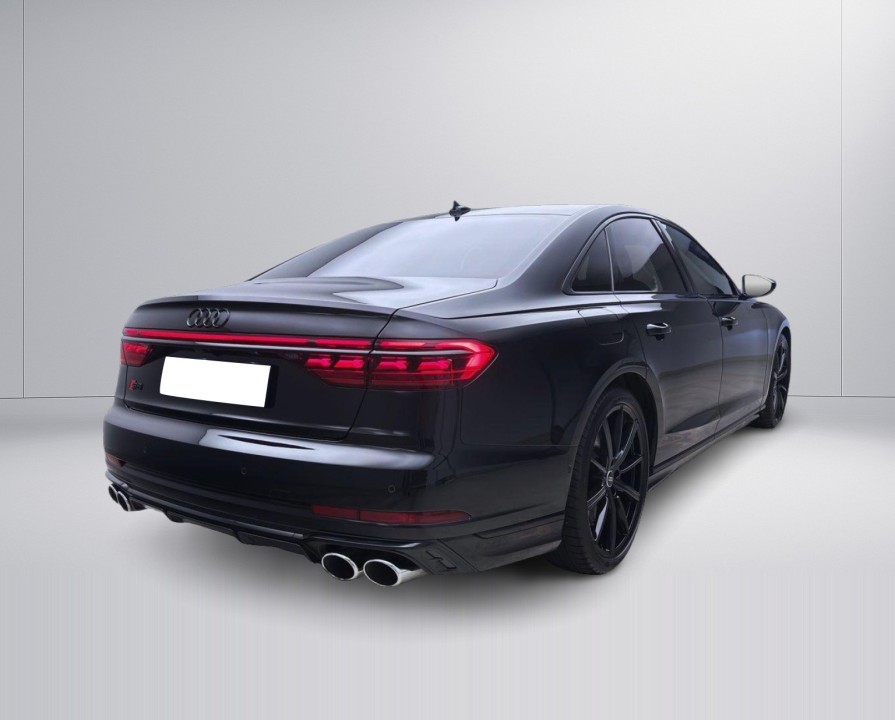 Audi S8 TFSI quattro (2)