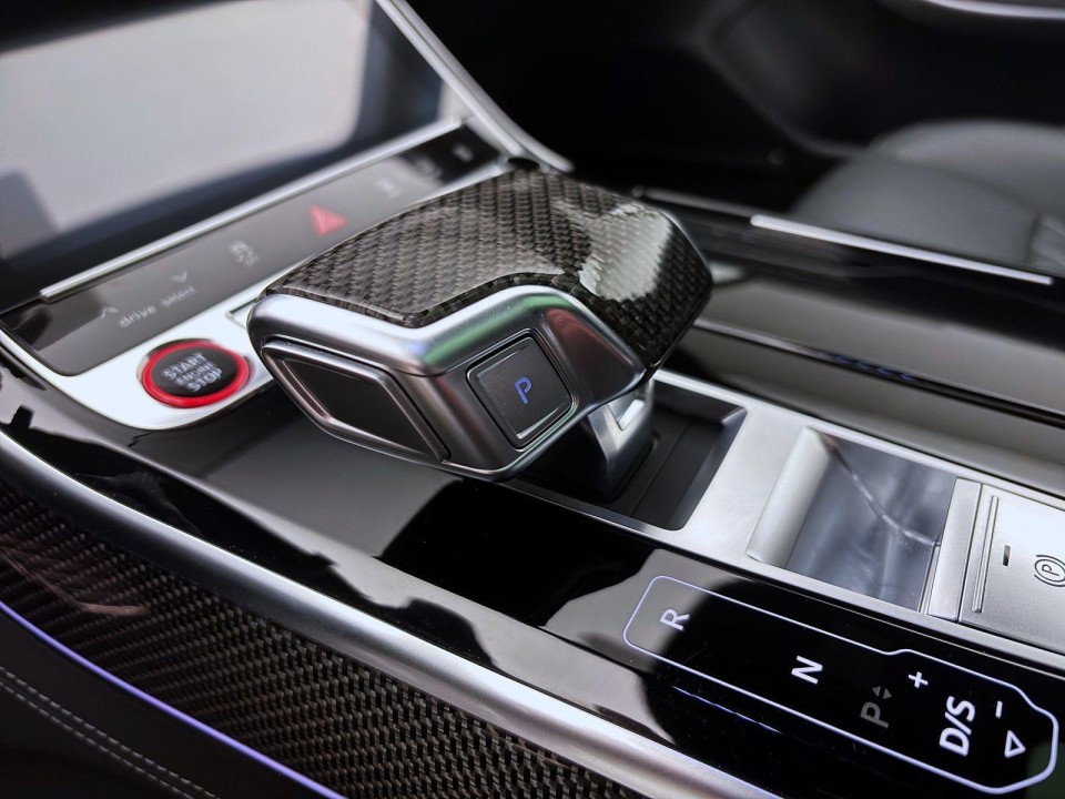 Audi S8 TFSI quattro - foto 13
