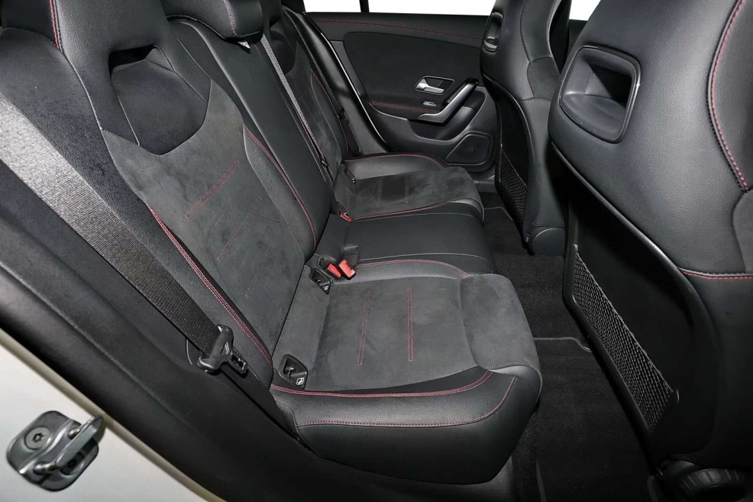 Mercedes-Benz CLA AMG 45 4MATIC - foto 9