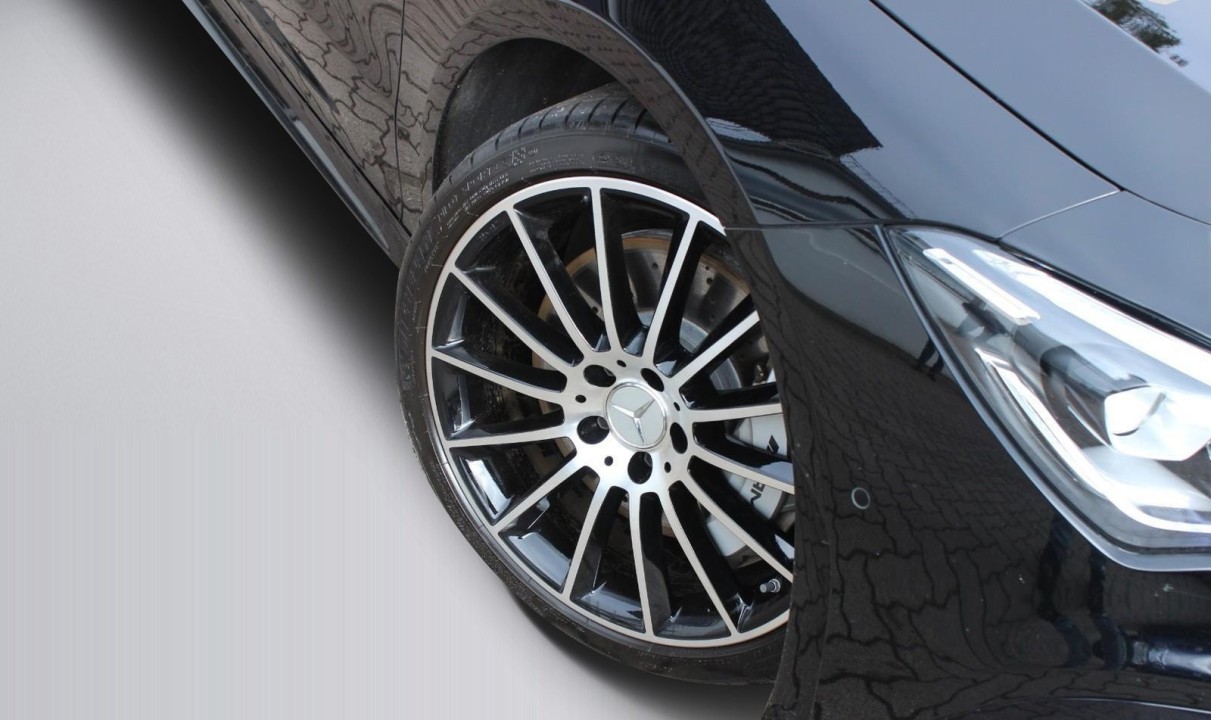 Mercedes-Benz CLA AMG 35 4MATIC - foto 21