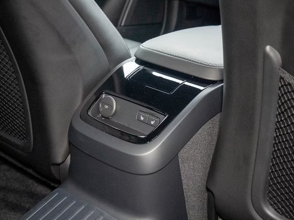 Volvo S90 T8 Recharge AWD Ultimate Dark - foto 18