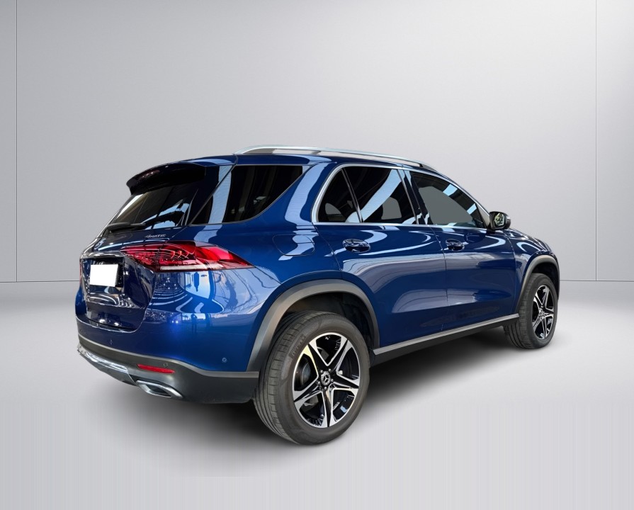 Mercedes-Benz GLE 350d 4MATIC (2)