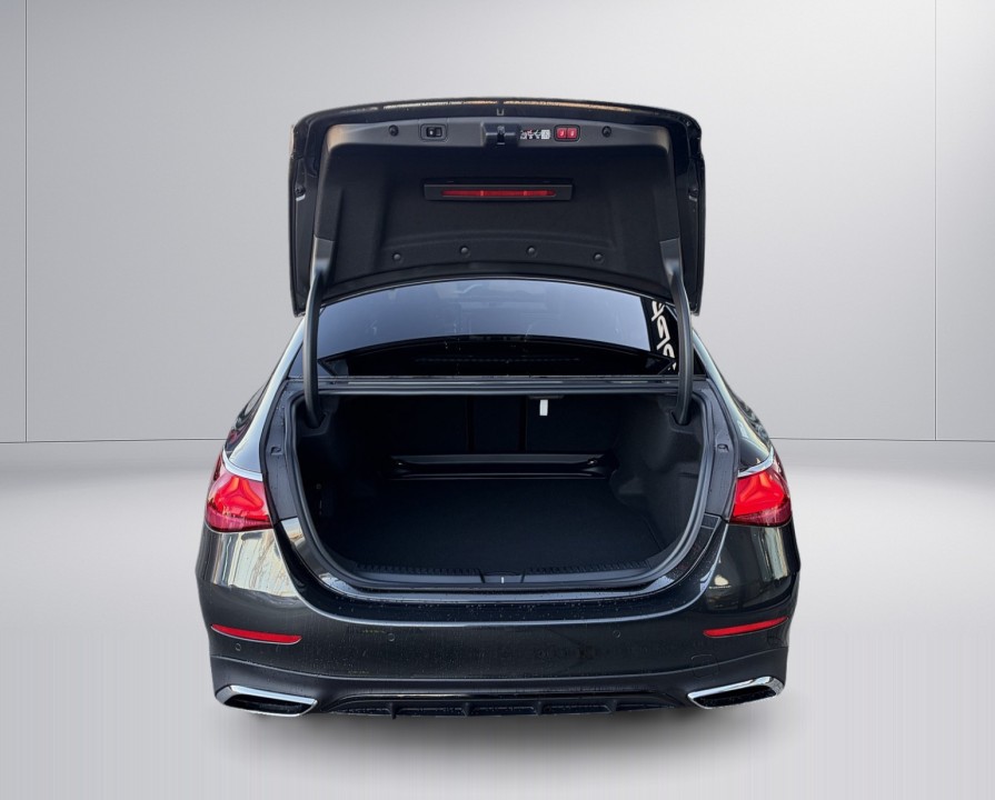 Mercedes-Benz E 450d 4MATIC AMG Line - foto 13