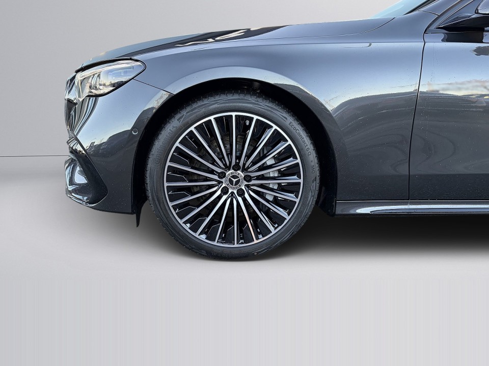 Mercedes-Benz E 450d 4MATIC AMG Line - foto 14