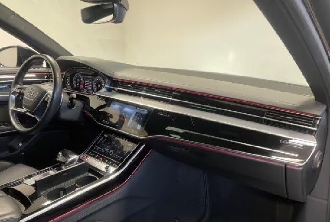Audi S8 TFSIQuattro (5)