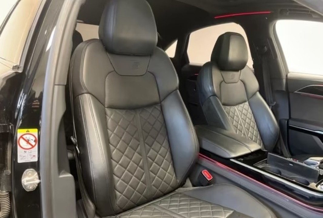 Audi S8 TFSIQuattro - foto 10
