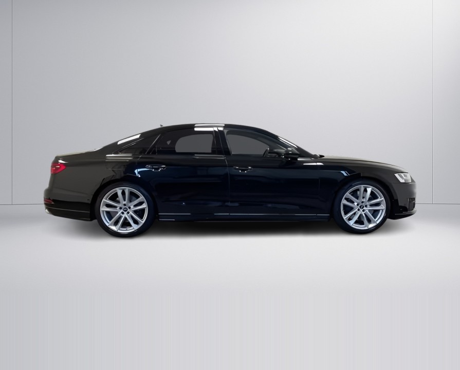 Audi S8 TFSIQuattro (2)