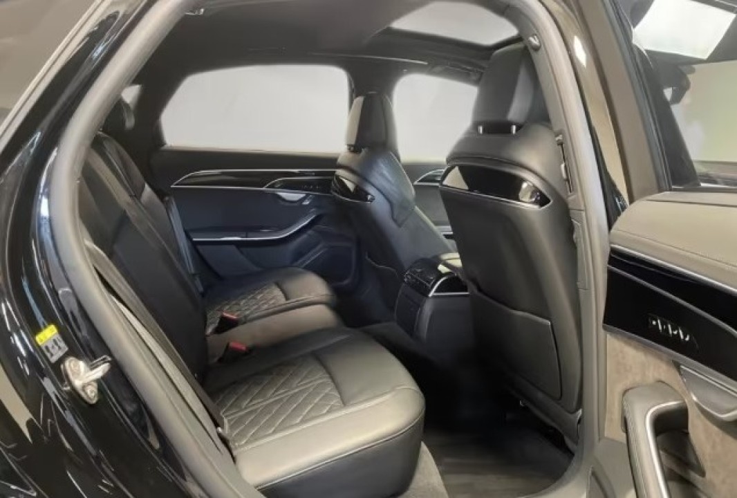 Audi S8 TFSIQuattro - foto 11