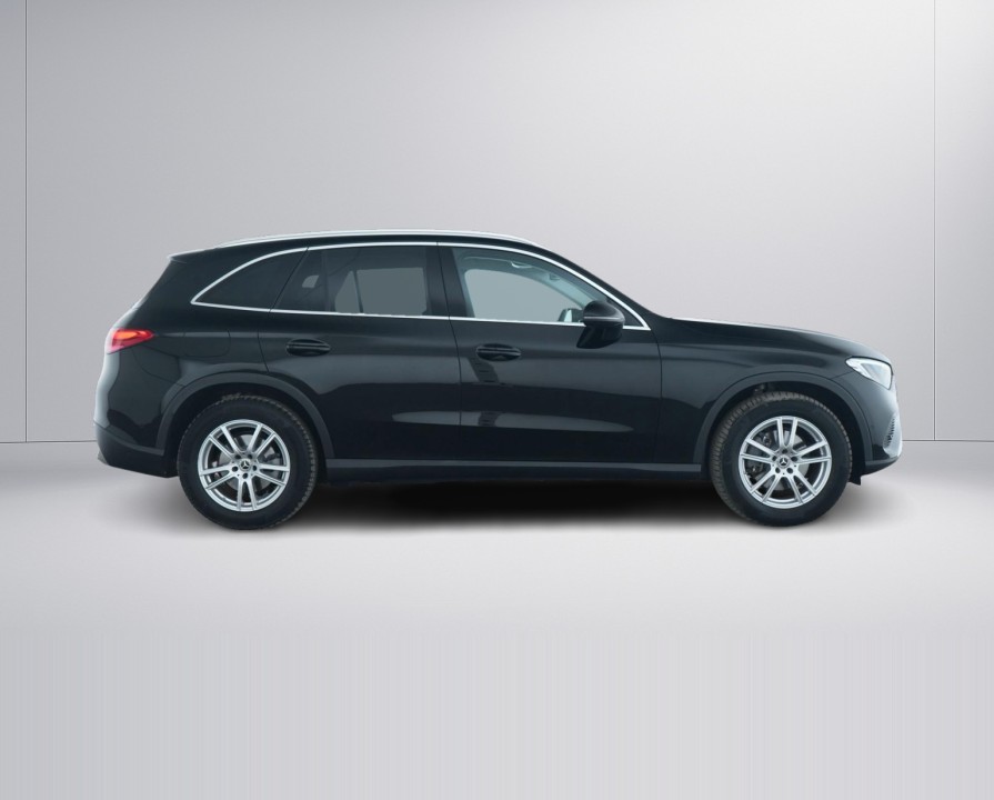Mercedes-Benz GLC 200 4MATIC Avantgarde (2)