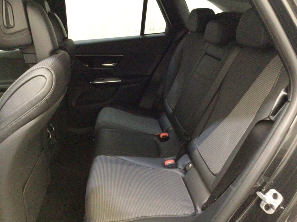 Mercedes-Benz GLC 200 4MATIC - foto 12