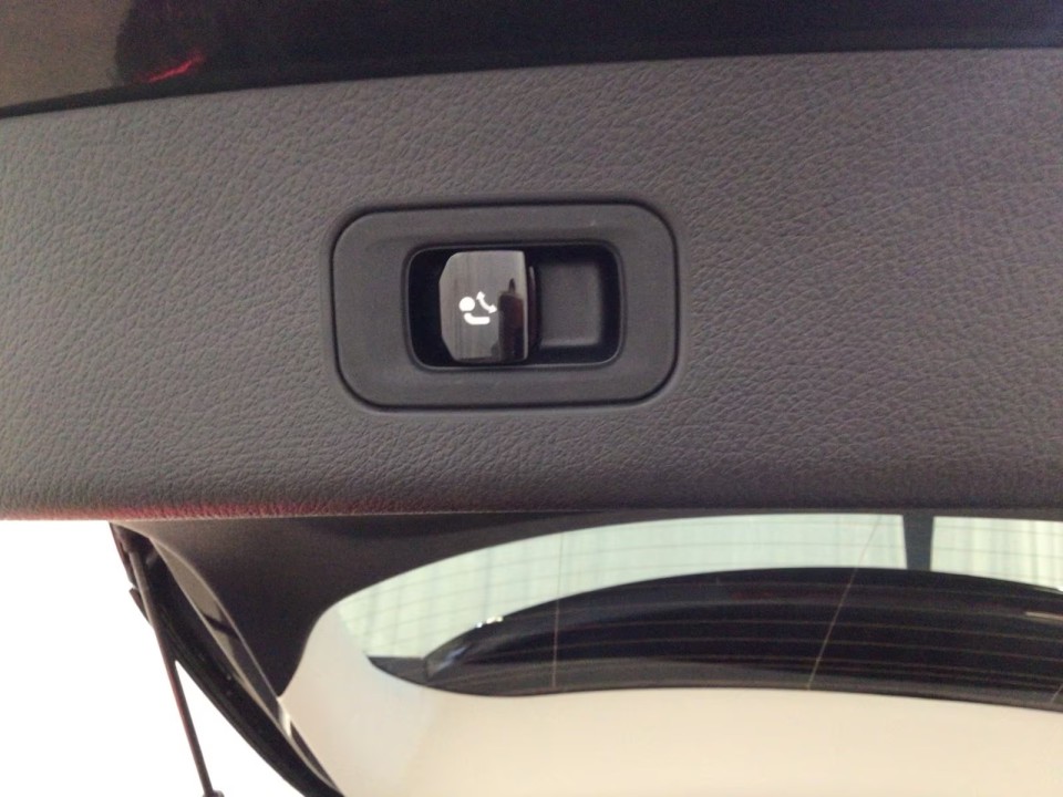 Mercedes-Benz GLC 200 4MATIC - foto 14