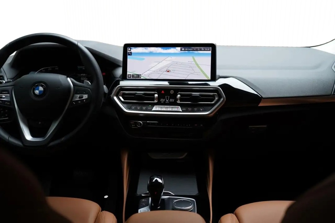 BMW X4 xDrive20d - foto 11