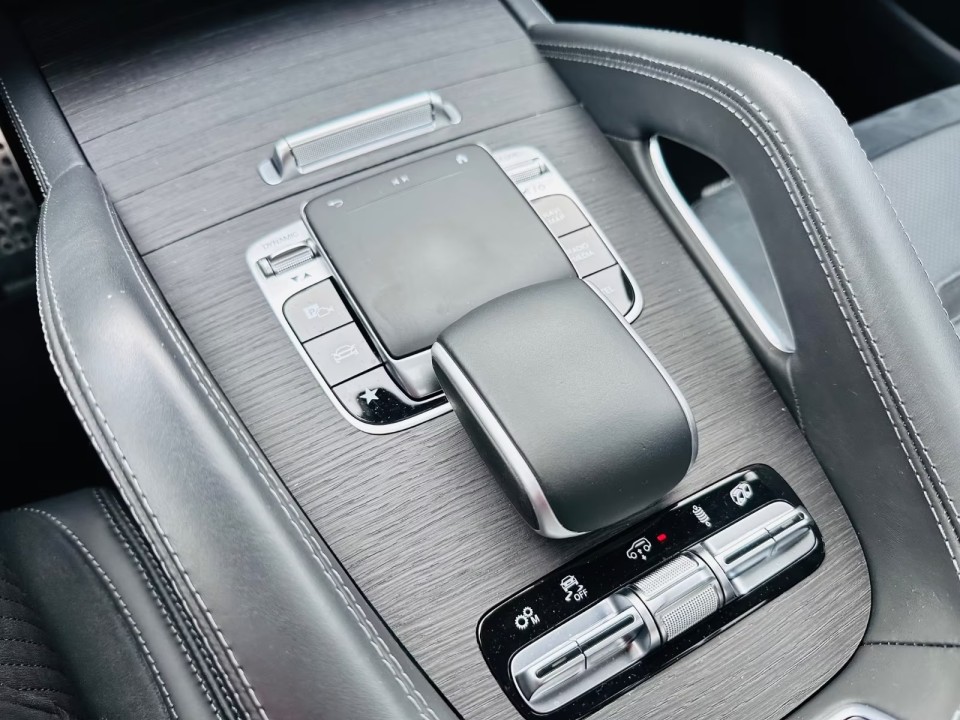 Mercedes-Benz GLE Coupé AMG 53 4MATIC+ - foto 27