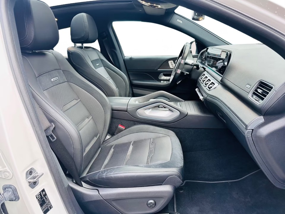 Mercedes-Benz GLE Coupé AMG 53 4MATIC+ - foto 25