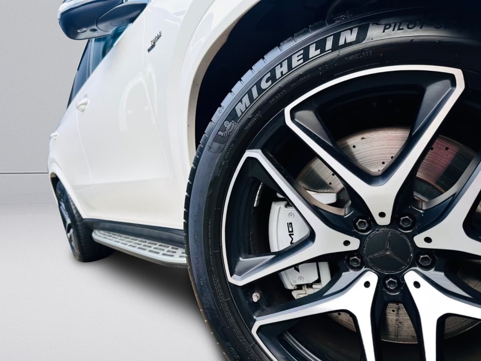 Mercedes-Benz GLE Coupé AMG 53 4MATIC+ - foto 45