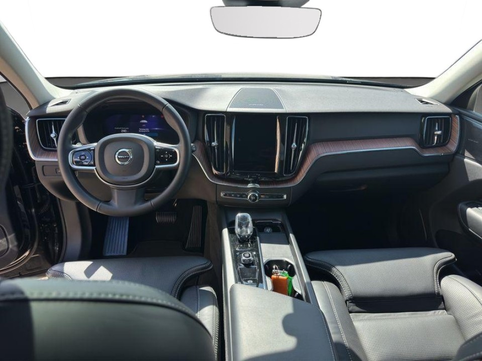 Volvo XC 60 B4 FWD Plus Dark - foto 10