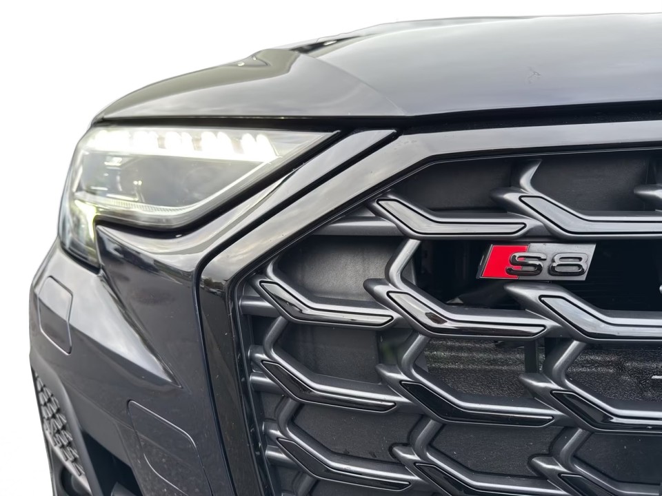 Audi S8 Quattro - foto 18