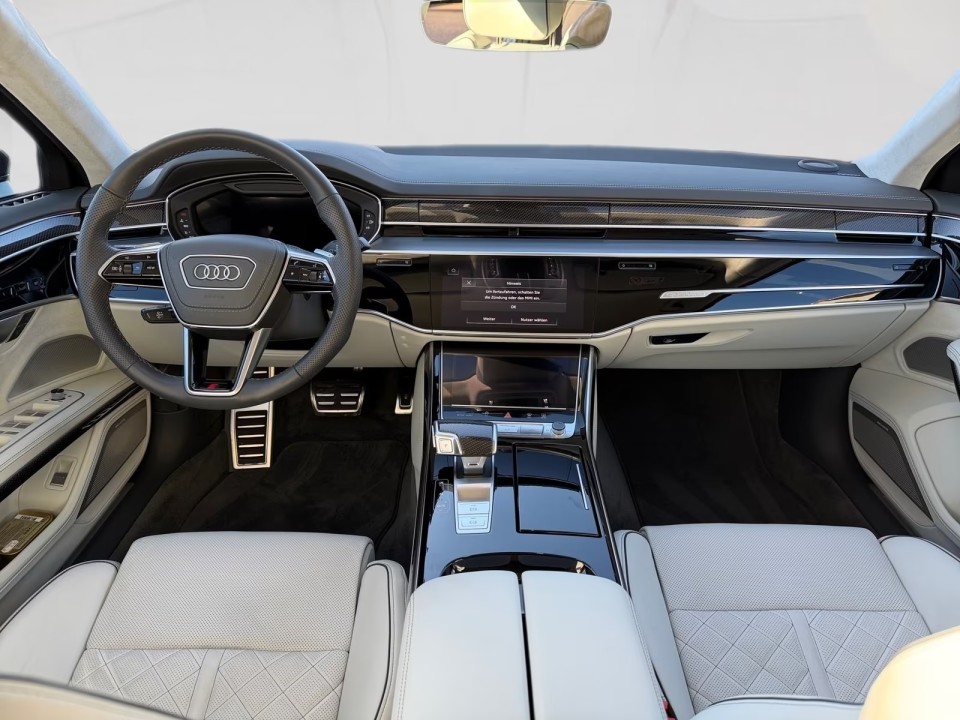 Audi S8 - foto 10