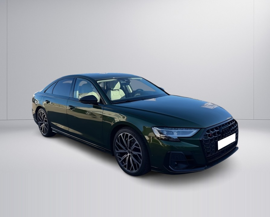 Audi S8