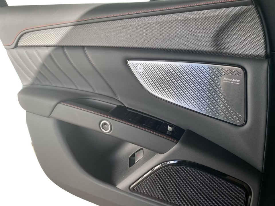 Maserati Grecale - foto 18